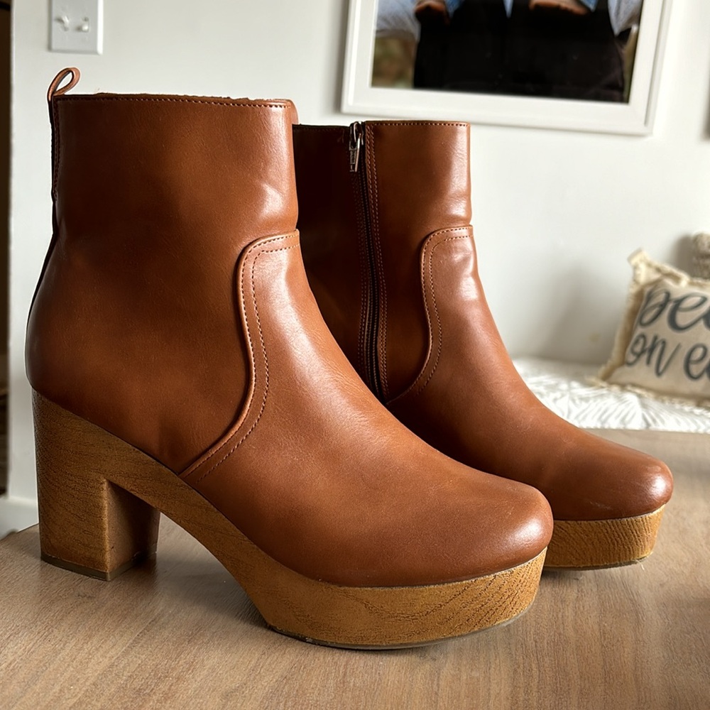 Universal Thread Boots - image 1